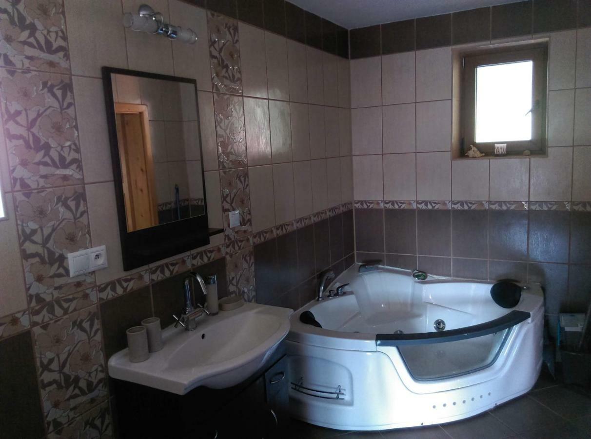 Apartman Pod Kalvariou - Rodinny Dom Banská Štiavnica Exteriör bild